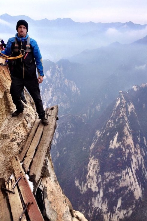 Hua Dağı'na tırmanma