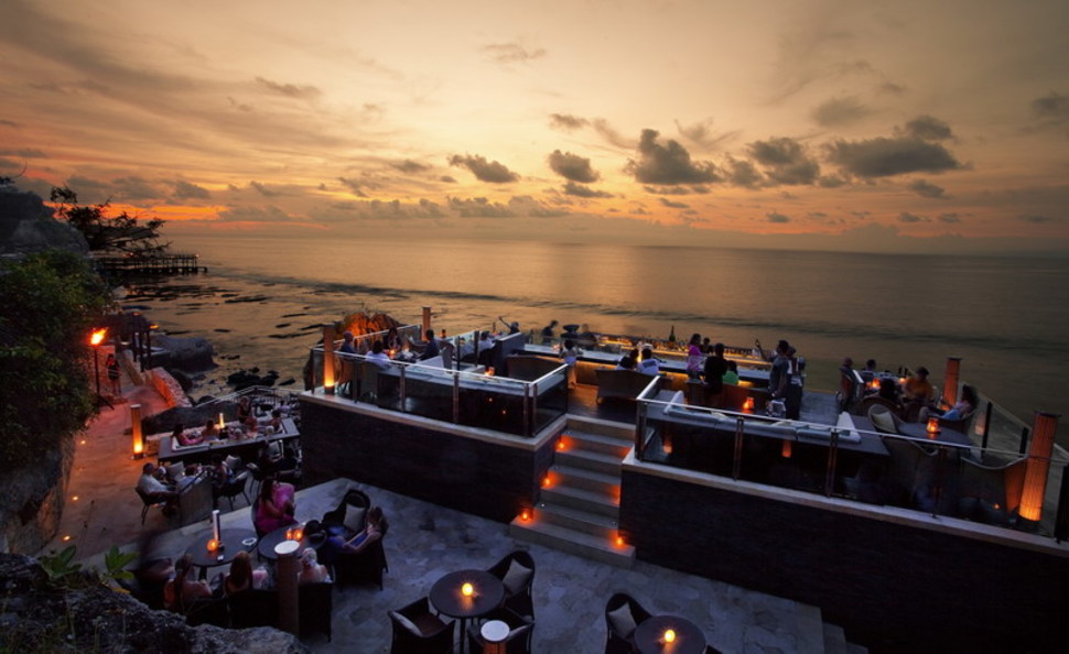 The-Rock-Bar-Bali