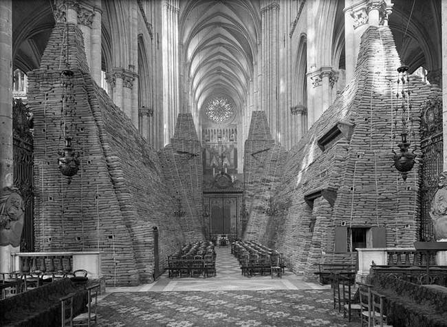 ikinci dünya savaşından katedral