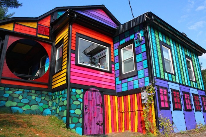 renkli ev