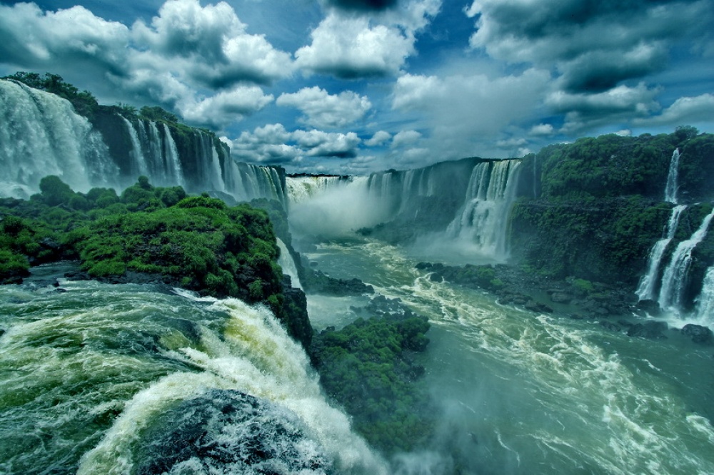 Iguaçu Şelaleri