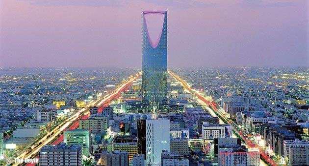 Riyad, Suudi Arabistan'ın başkenti ve en büyük şehridir. Arap Yarımadası'nın ortasında yer alır.